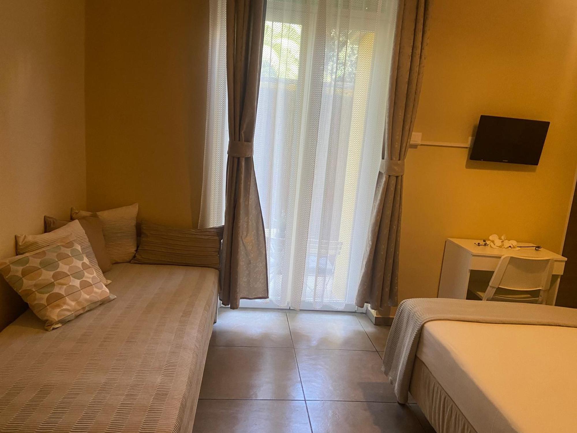 Paradise Inn Livorno Eksteriør billede